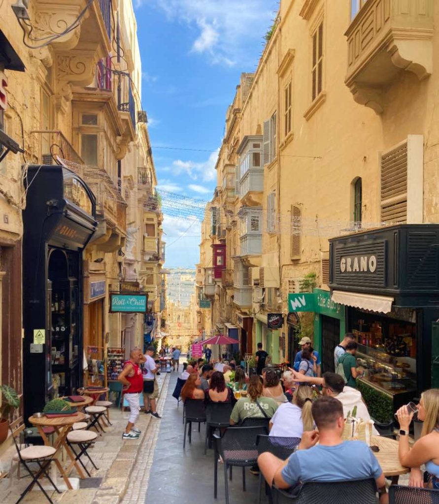 Καφέ στο κέντρο της Βαλέτας στη Μάλτα